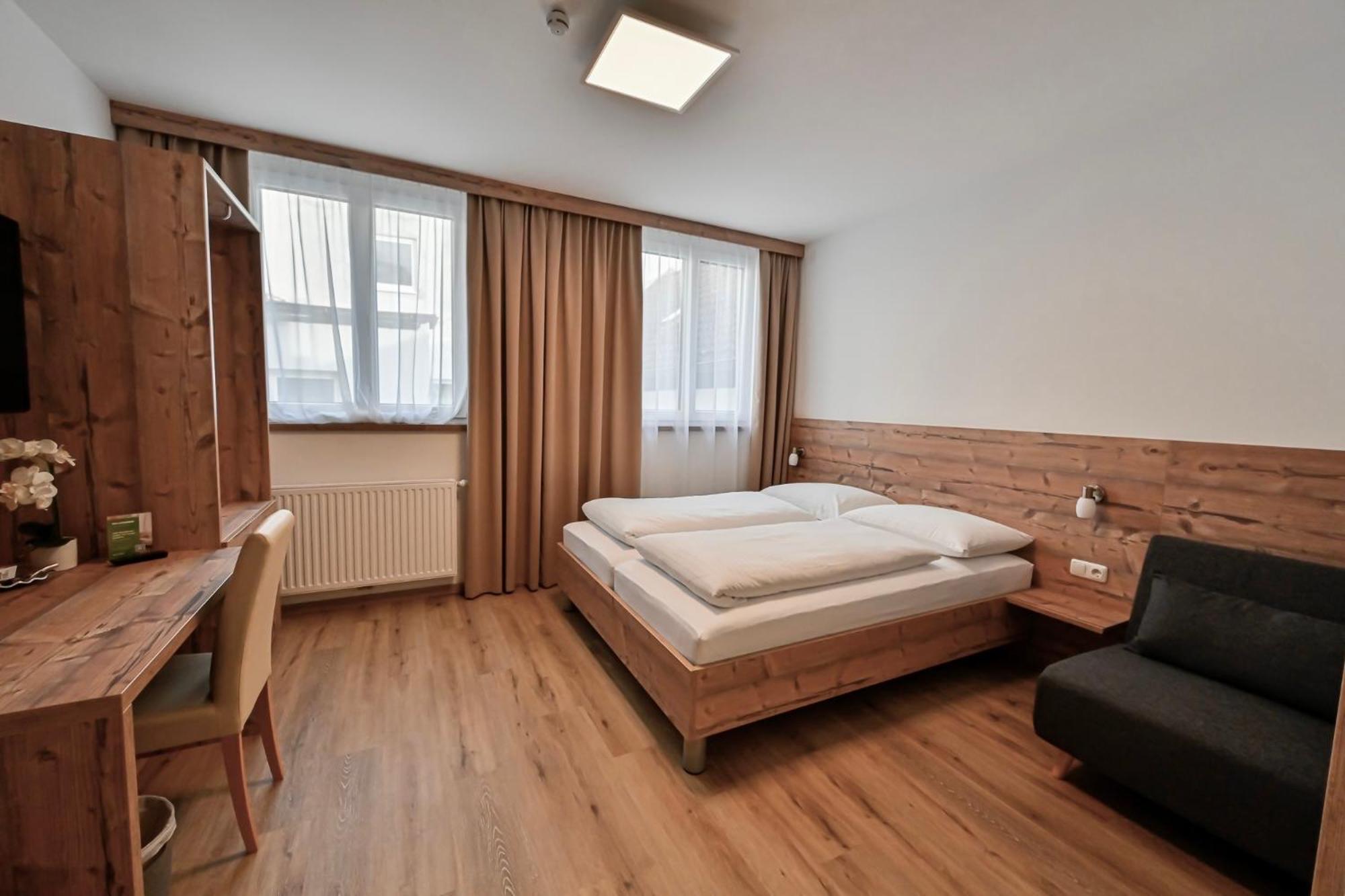 Hotel "City Rooms Wels" エクステリア 写真