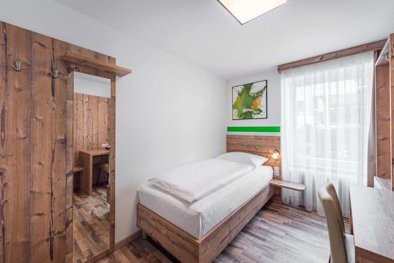 Hotel "City Rooms Wels" エクステリア 写真