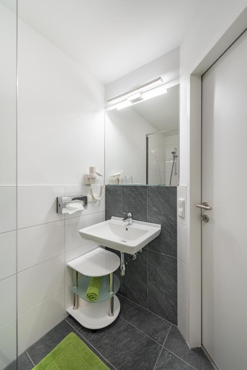 Hotel "City Rooms Wels" エクステリア 写真
