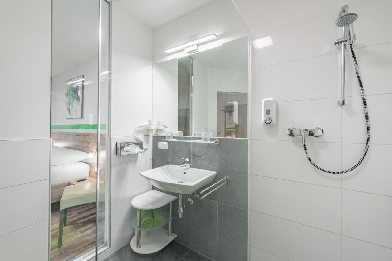 Hotel "City Rooms Wels" エクステリア 写真