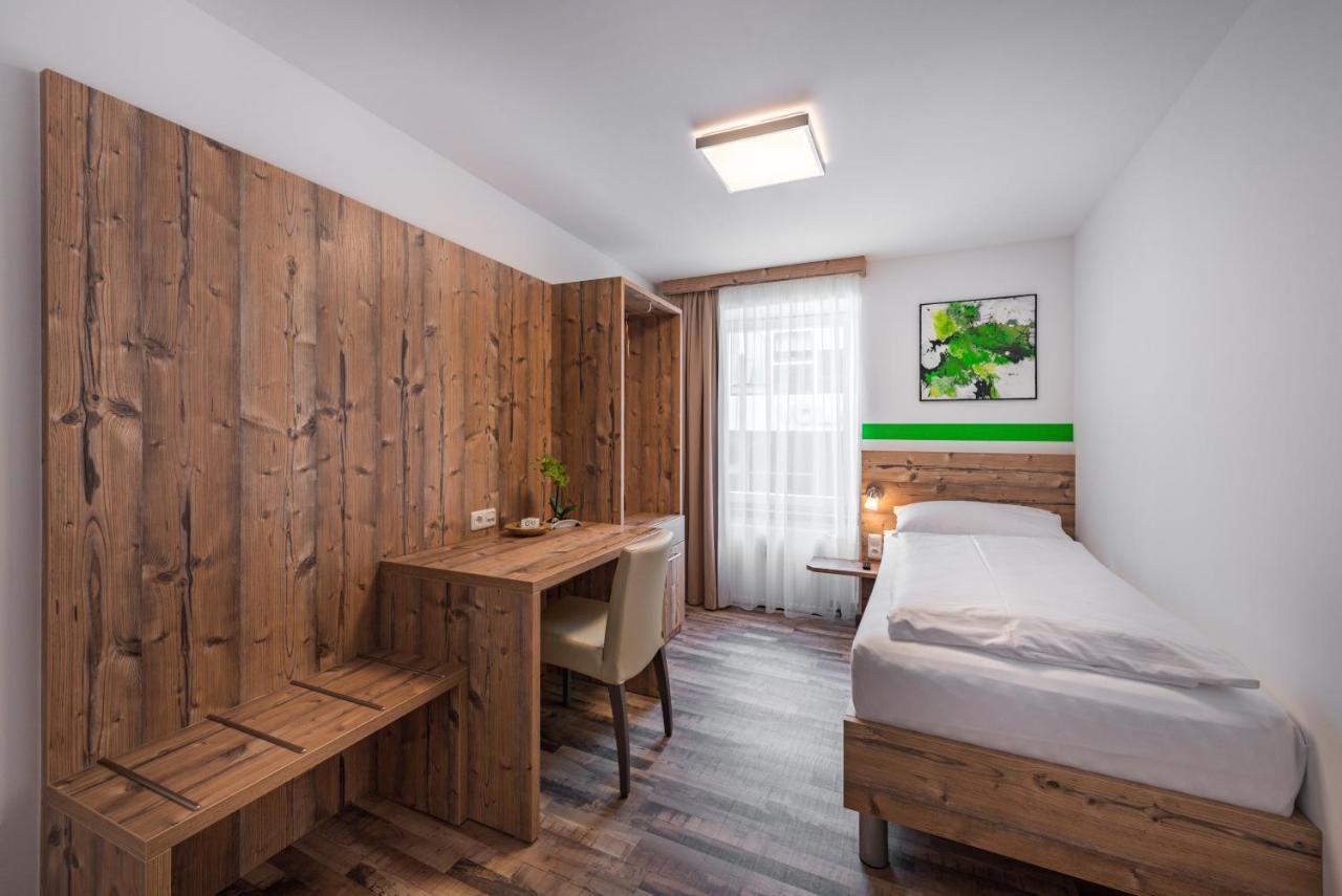 Hotel "City Rooms Wels" エクステリア 写真