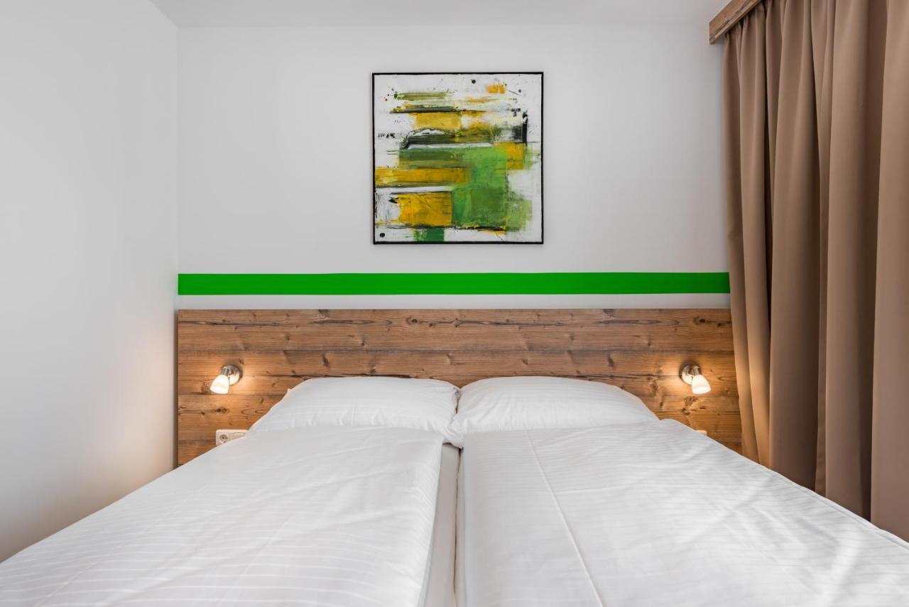 Hotel "City Rooms Wels" エクステリア 写真
