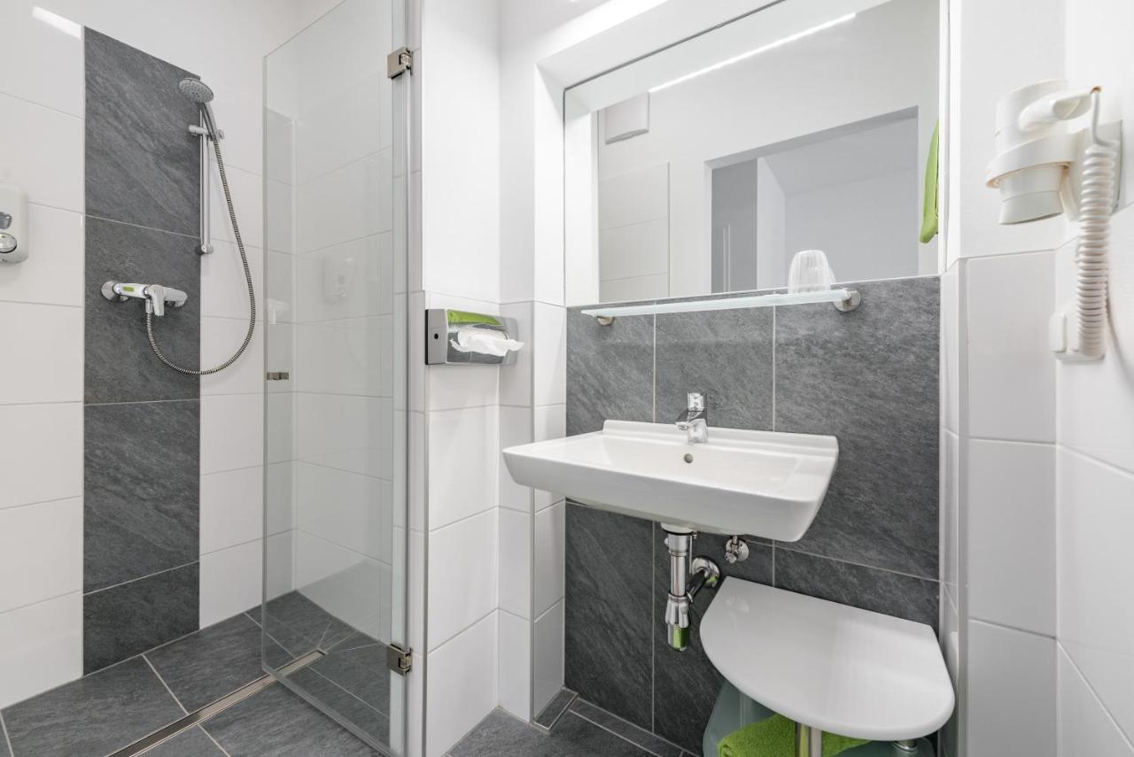 Hotel "City Rooms Wels" エクステリア 写真
