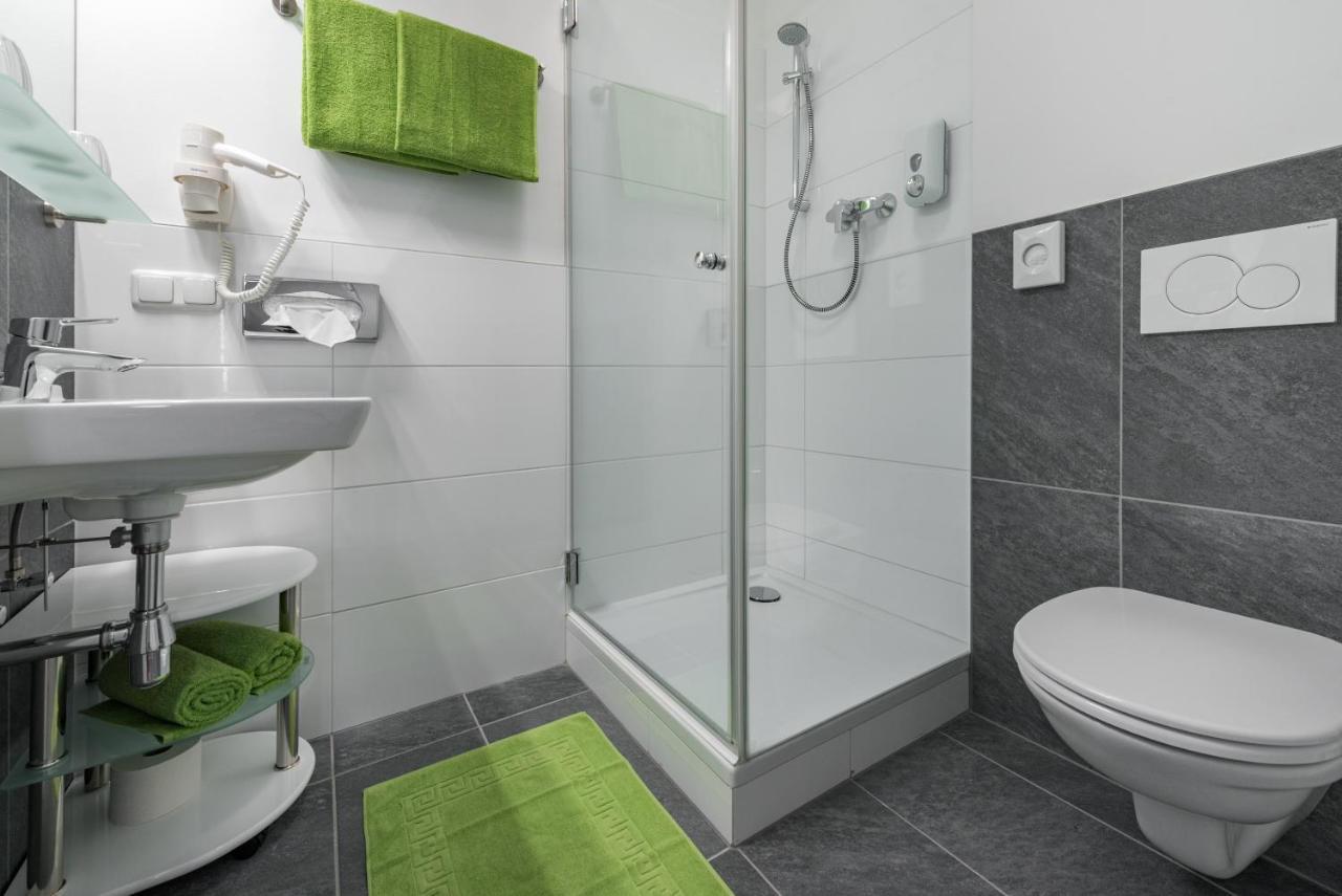 Hotel "City Rooms Wels" エクステリア 写真